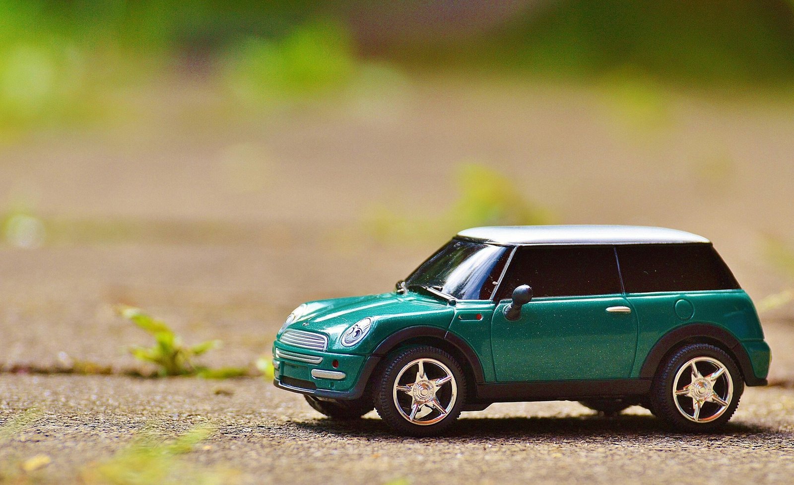 pexels-pixabay-35967 Car - Image 1